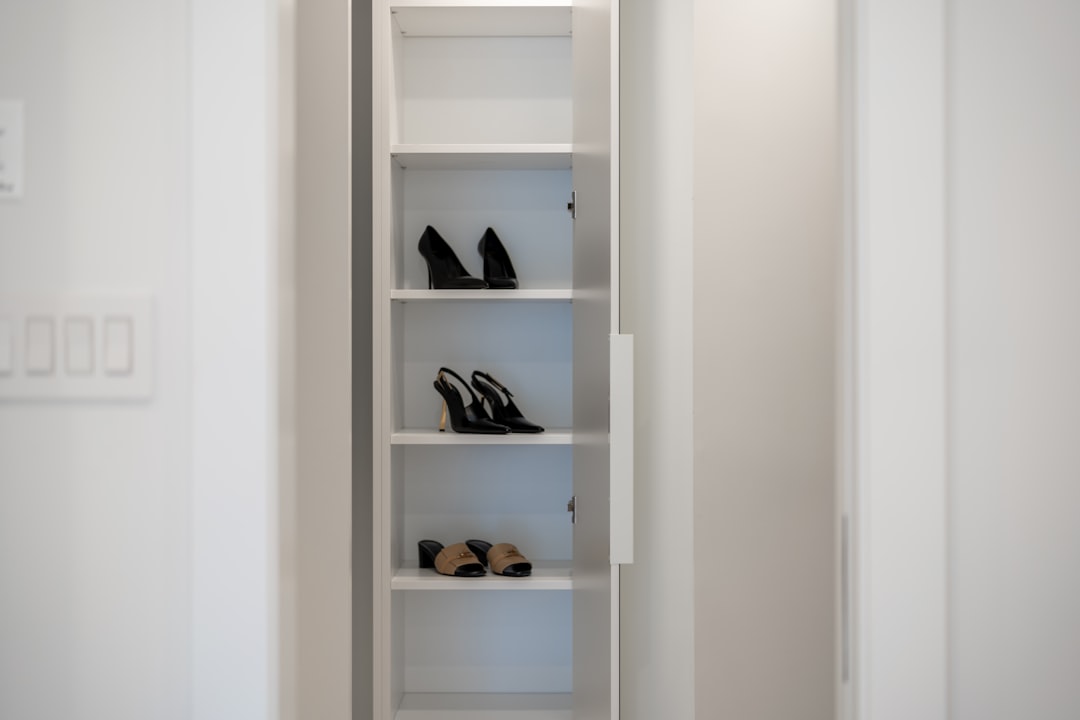 Photo minimalist wardrobe