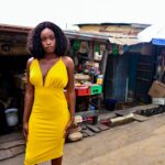 Photo mustard dress
